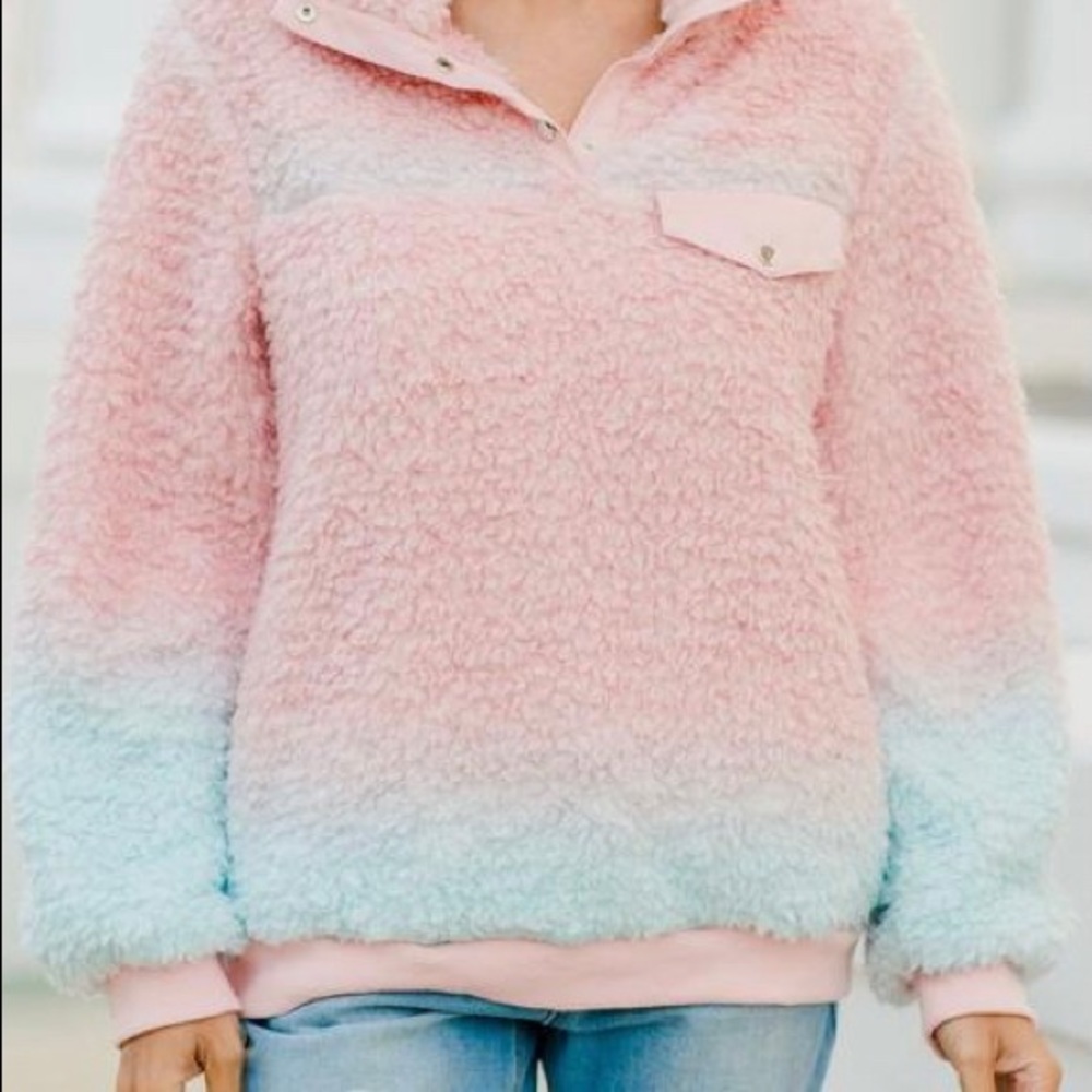 ✰ Shop the Mint pink ombre pullover Sherpa jacket size small.